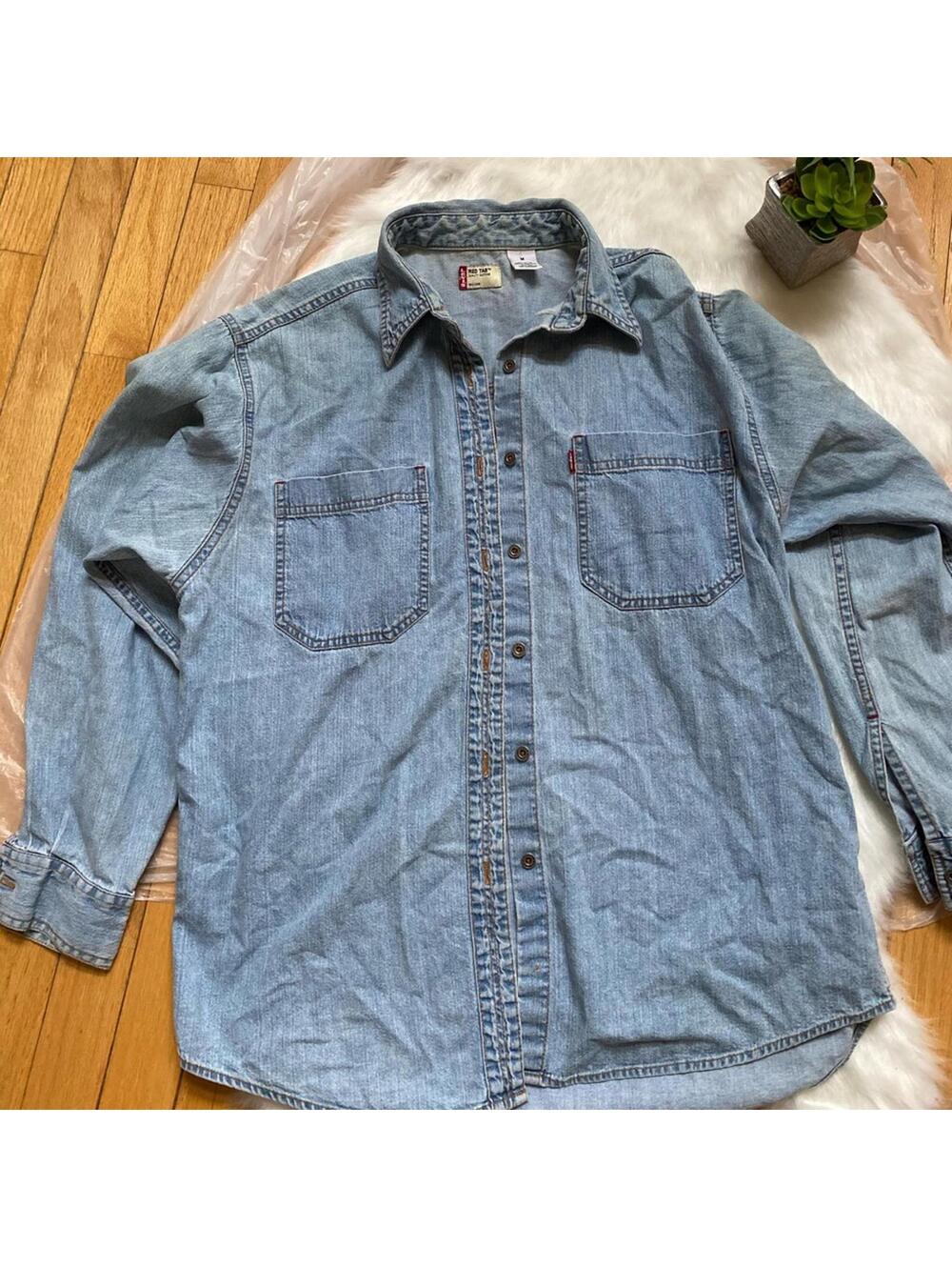 Levi's Red Tab Light Wash Denim Shirt Size Medium